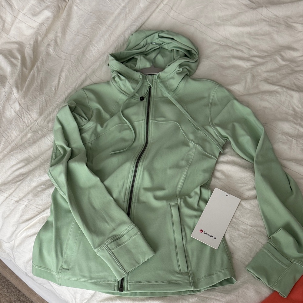 lululemon athletica Women's Cream Mint hooded define Jacket nulu